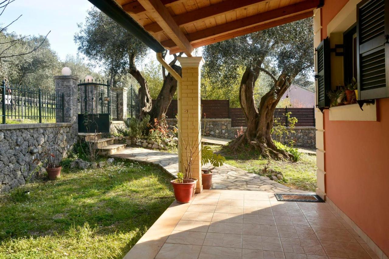 Paramonas  Sunset Cottage מראה חיצוני תמונה
